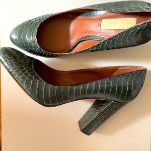 Ralph Lauren leather dark green pumps LIKE NEW